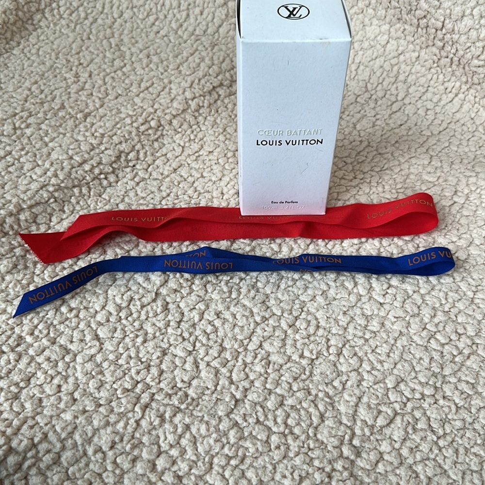 100% authentic Louis Vuitton shopping bags - Picture 7 of 7